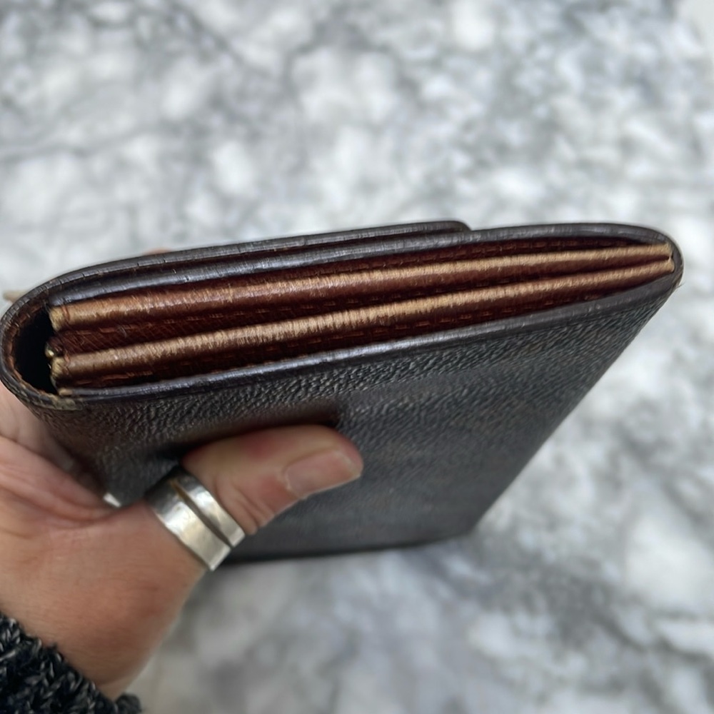💯 Louis Vuitton VINTAGE monogram Sarah Portfolio bifold wallet! - Picture 7 of 15